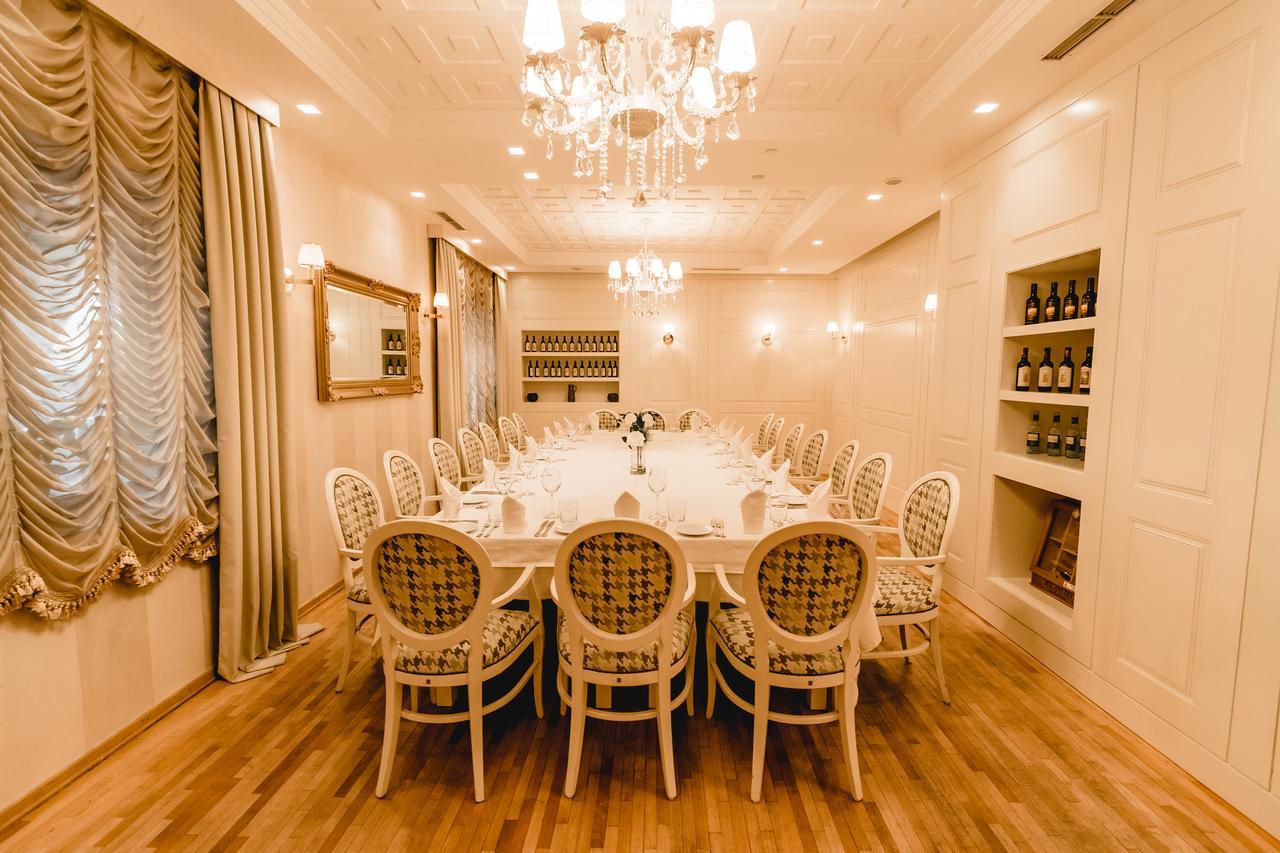 Green House Hotel & Restaurant Тирана Екстериор снимка