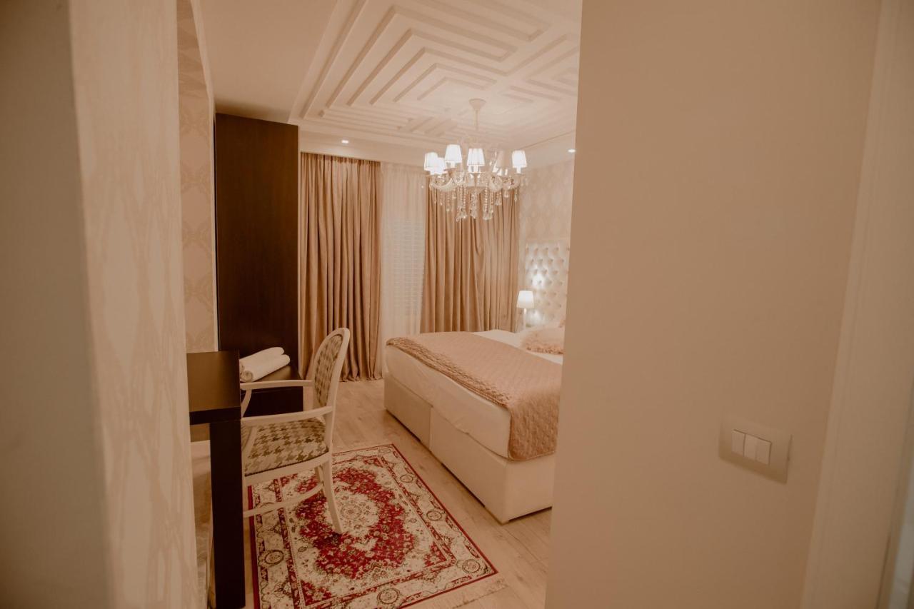 Green House Hotel & Restaurant Тирана Екстериор снимка
