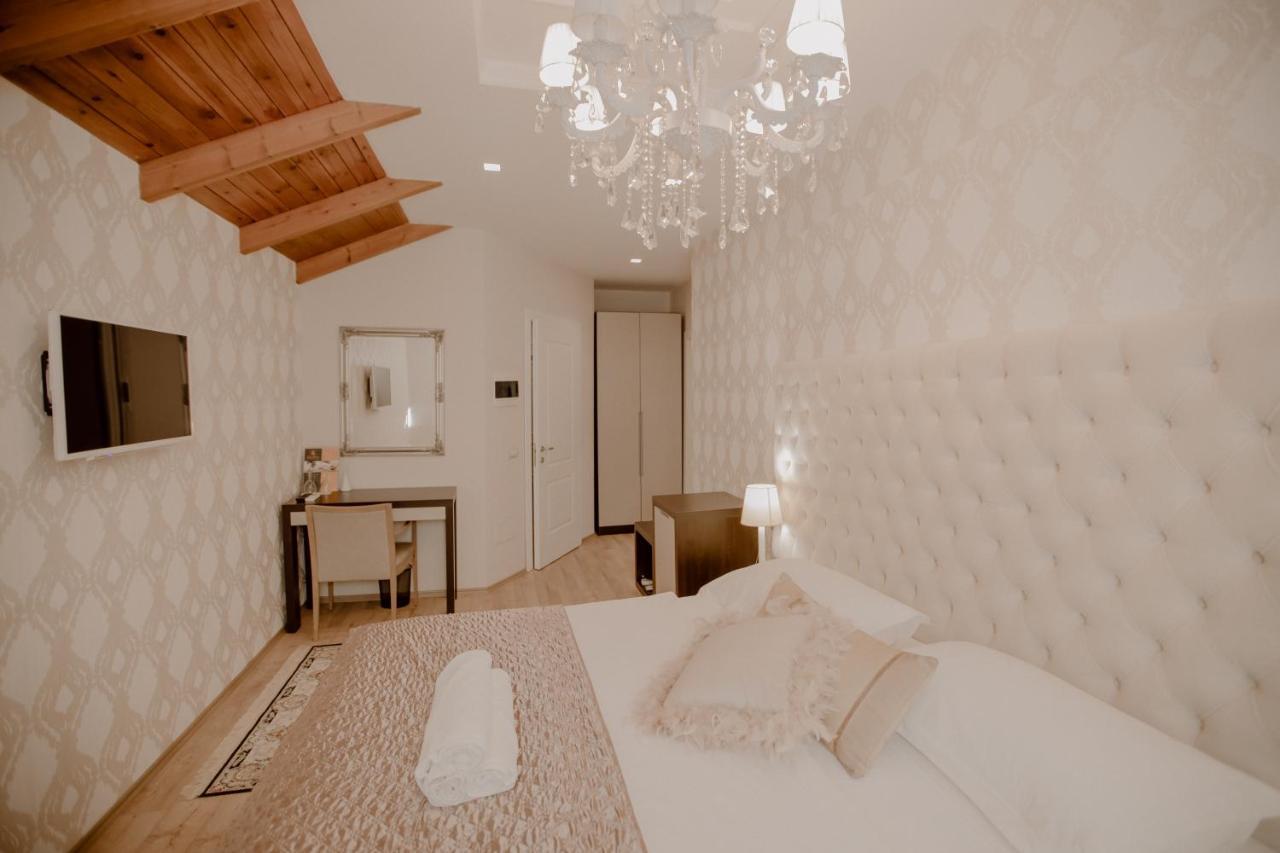 Green House Hotel & Restaurant Тирана Екстериор снимка